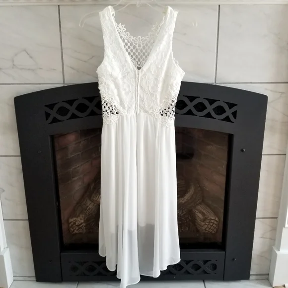 City Triangles White Lace Illusion High Low Dress - Picture 2 of 10